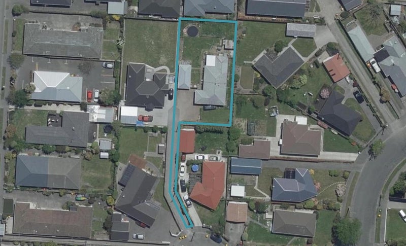 8 Craig Place, Redwood, Christchurch - Carousel 1