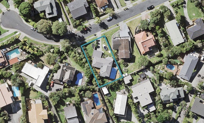 42 Wyoming Avenue, Murrays Bay, Auckland - Carousel 1