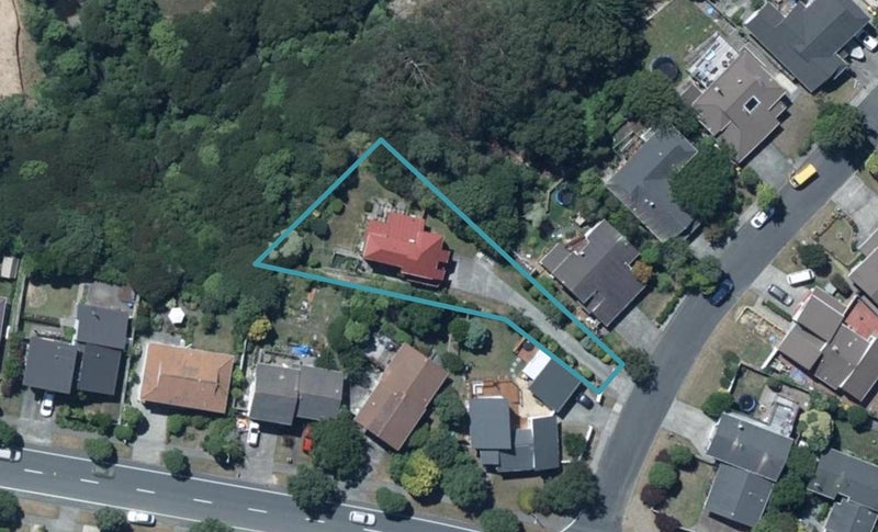 3 Picketboat Lane, Whitby, Porirua - Carousel 1
