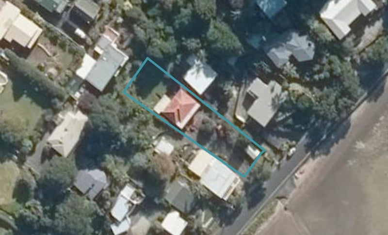 114 Beach Road, Onerahi, Whangarei - Carousel 1