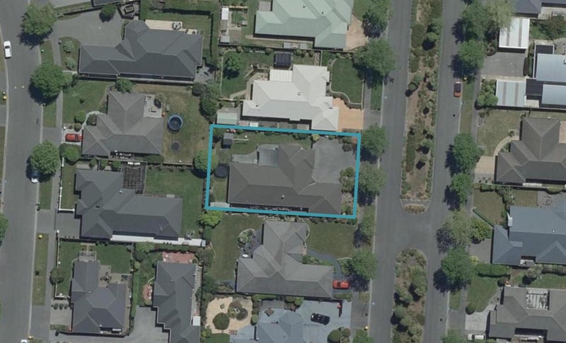 27 Riverwood Boulevard, Redwood, Christchurch - Carousel 1