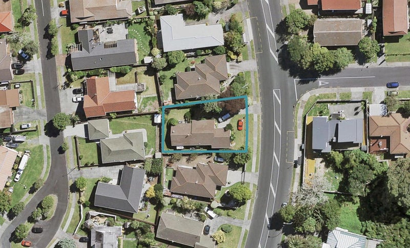 13 Palomino Drive, Henderson, Auckland - Carousel 1
