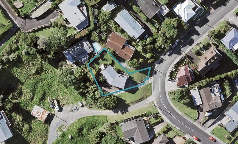 17 Colmar Road, Mellons Bay, Auckland - Carousel 1