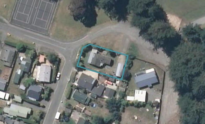 22 Pine Avenue, Waikuku Beach, Waikuku Beach - Carousel 1