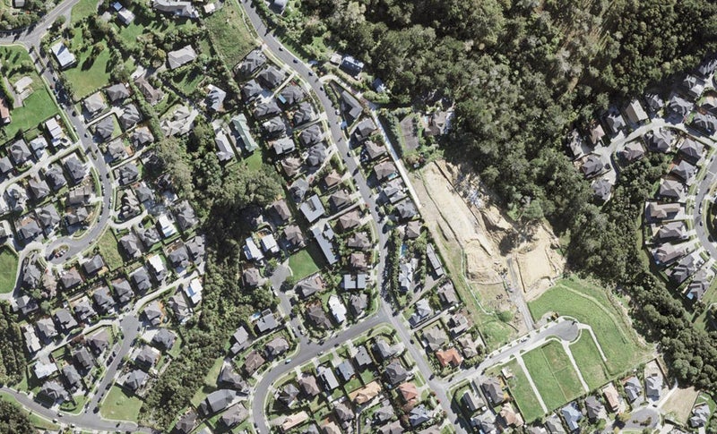 68 Rising Parade, Fairview Heights, Auckland - Carousel 1