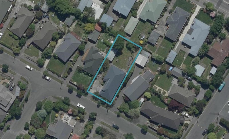 6 Sandringham Place, Bryndwr, Christchurch - Carousel 1
