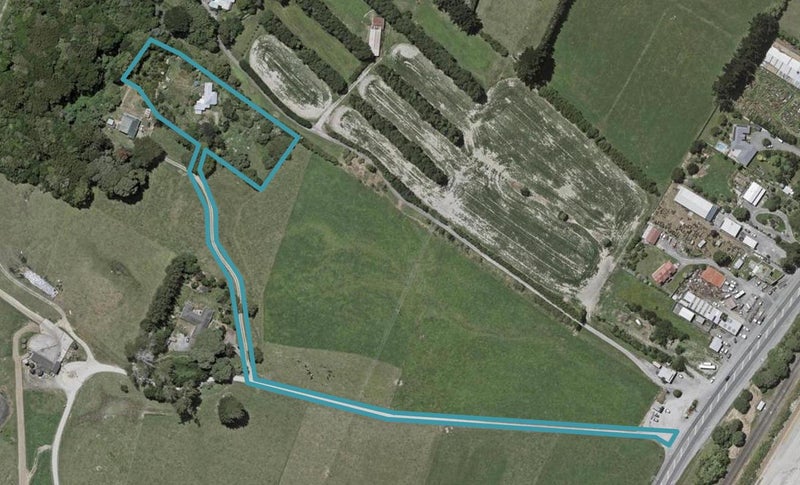 879 State Highway 1, Te Horo - Carousel 1