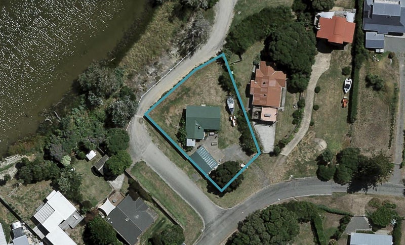 52 Airini Road, Waimarama, Havelock North - Carousel 1