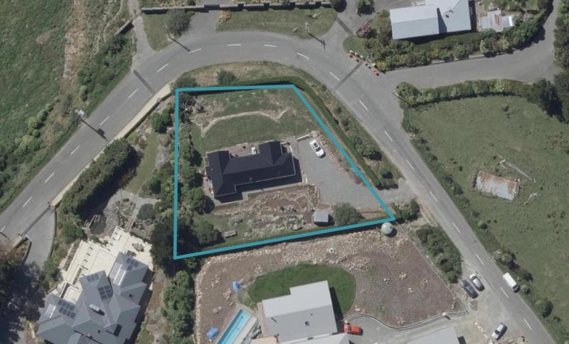 340 Mount Pleasant Road, Mount Pleasant, Christchurch - Carousel 1