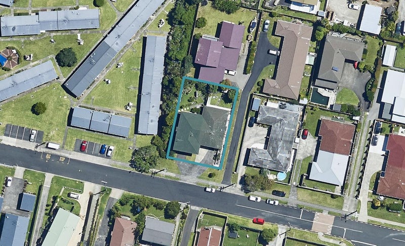 98 Pillans Road, Otumoetai, Tauranga - Carousel 1