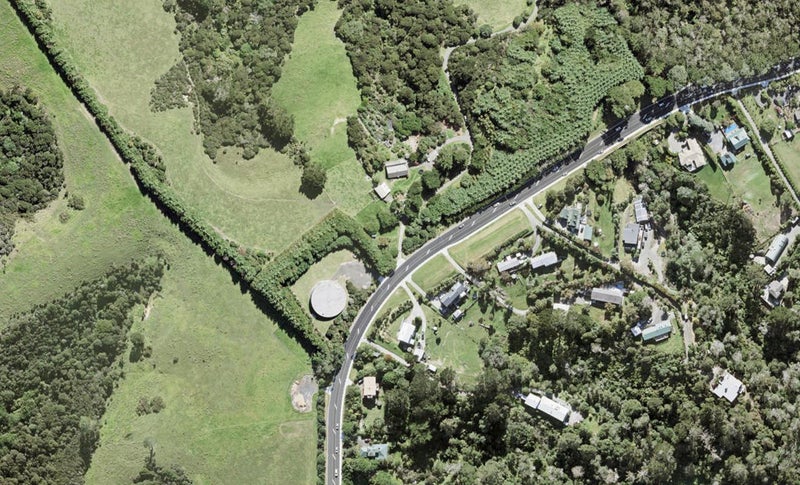 1172 Whangaparaoa Road, Tindalls Beach, Whangaparaoa - Carousel 1
