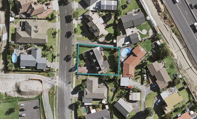 15 Brylee Drive, Conifer Grove, Takanini - Carousel 1