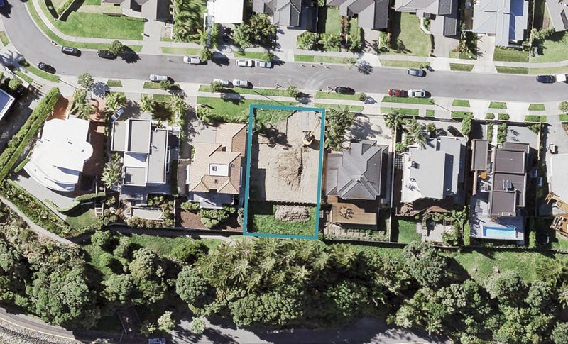 85 Pine Harbour Parade, Beachlands, Auckland - Carousel 1