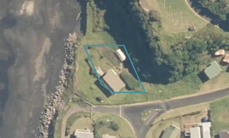 4 Beach Road, Mōkau - Carousel 1