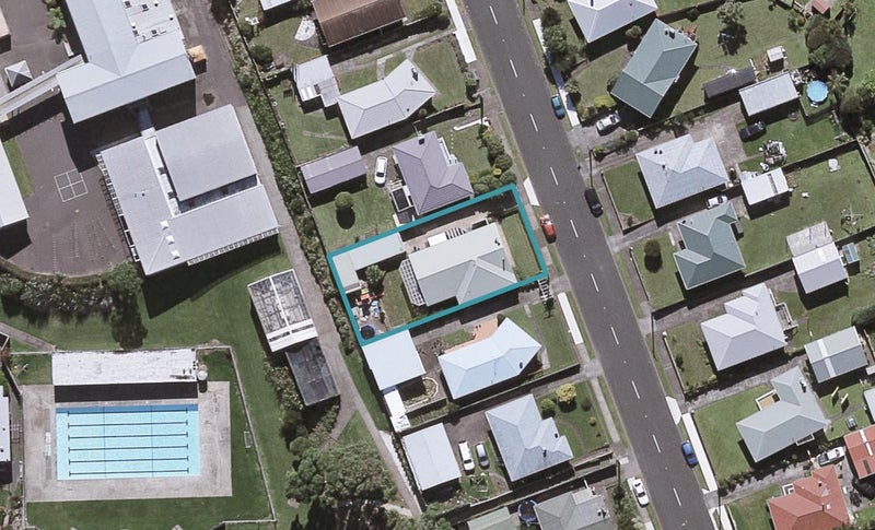 24 Belair Avenue, Blagdon, New Plymouth - Carousel 1