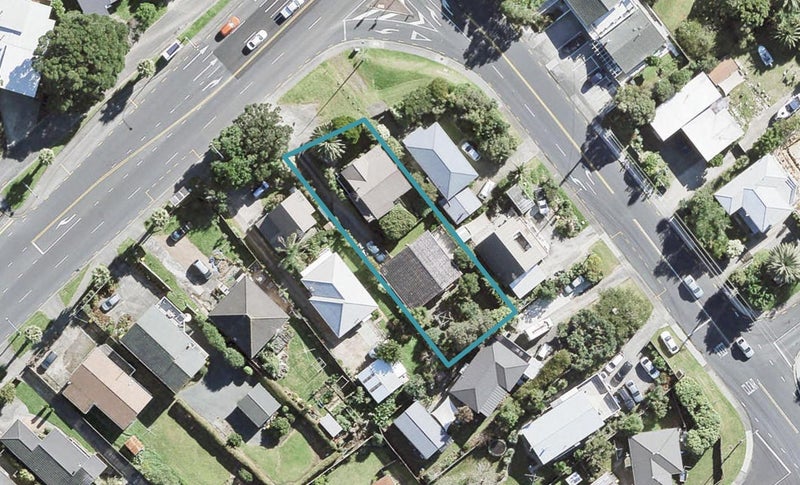 225 Hibiscus Coast Highway, Red Beach, Whangaparāoa - Carousel 1