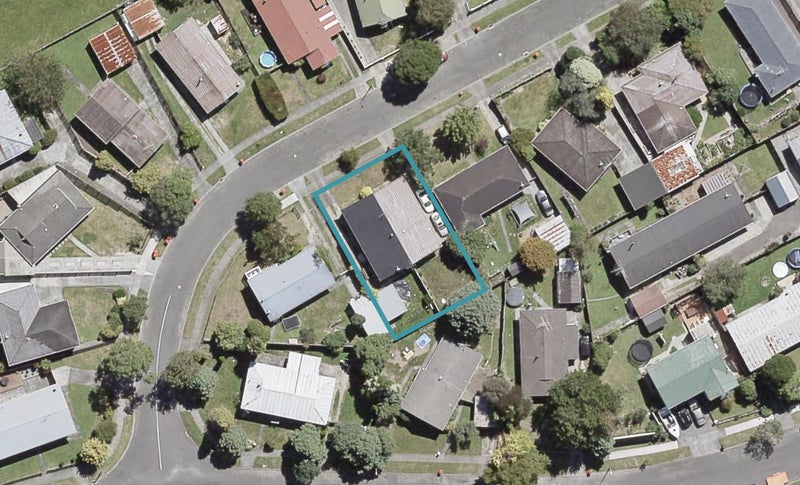 1/6 Indiana Grove, Tōtara Park, Upper Hutt - Carousel 1