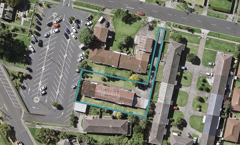 2/13 Kings Road, Panmure, Auckland - Carousel 1