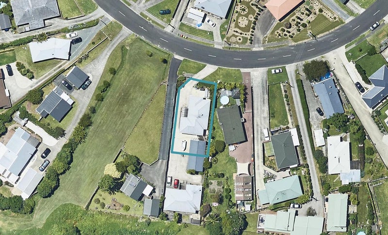 28A Humber Crescent, Gate Pa, Tauranga - Carousel 1