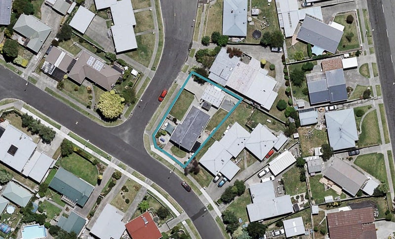 2 London Place, Tamatea, Napier - Carousel 1