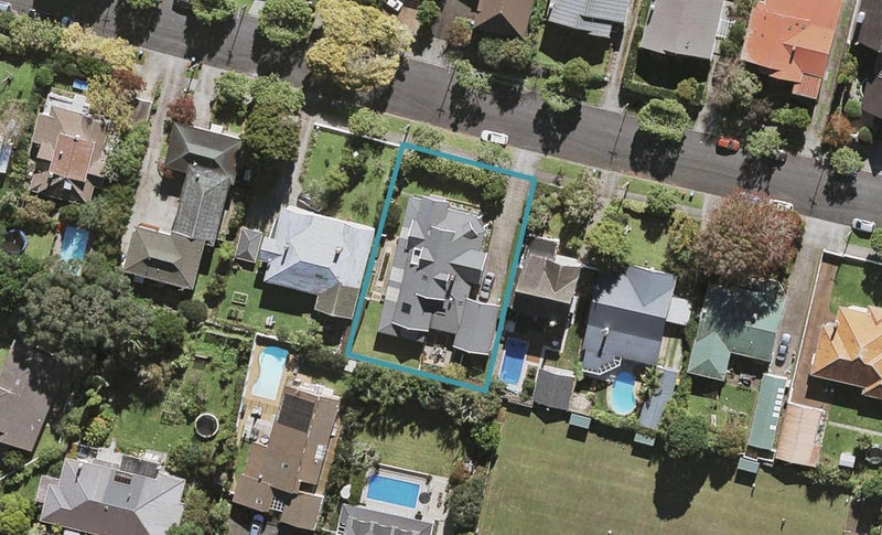 16 Corbett-Scott Avenue, Epsom, Auckland - Carousel 1