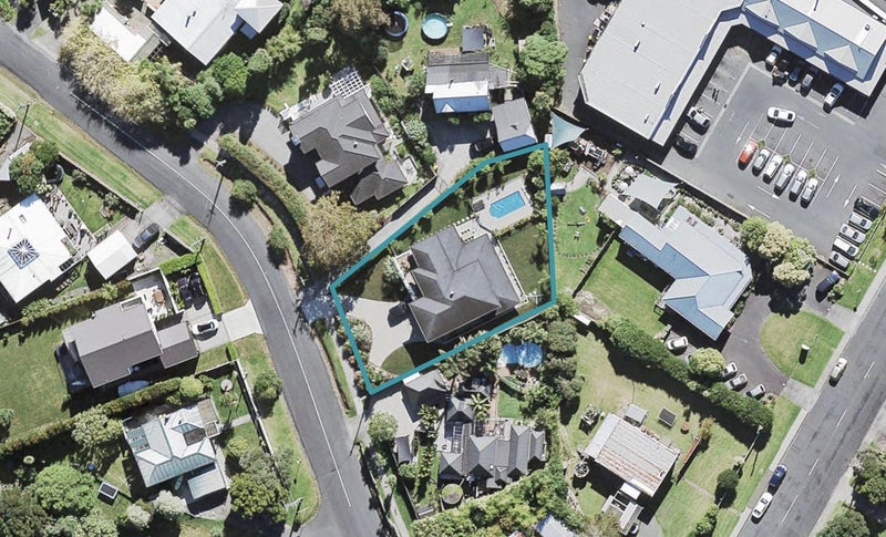 5 Rame Road, Greenhithe, Auckland - Carousel 1