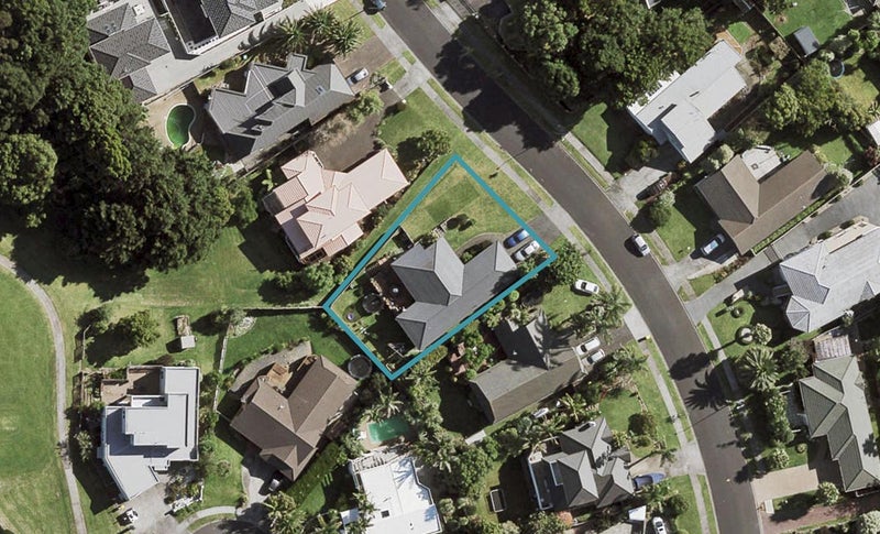 42 Kuripaka Crescent, The Gardens, Auckland - Carousel 1