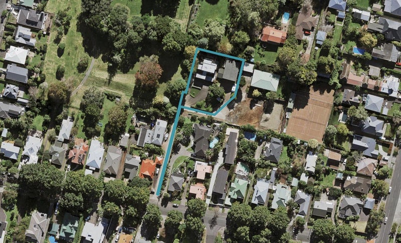 2/56 St Leonards Road, Epsom, Auckland - Carousel 1
