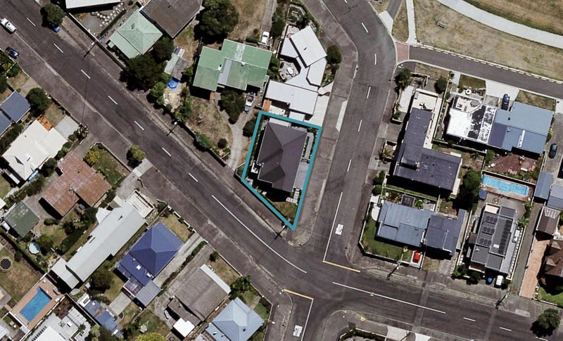 6 Nott Street, Westshore, Napier - Carousel 1