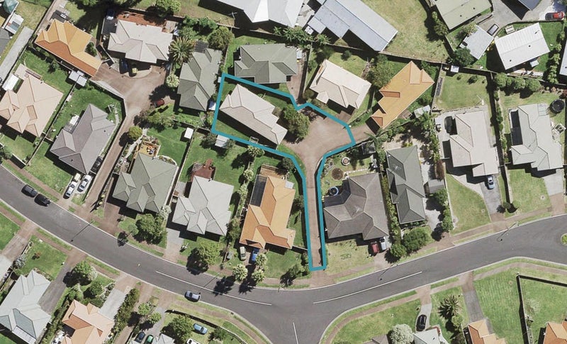 22 Martin Jugum Lane, Ranui, Auckland - Carousel 1