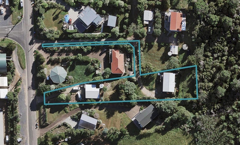 27 Erua Road, Ostend, Waiheke Island - Carousel 1
