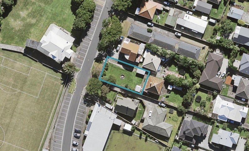 62A Kiwitea Street, Sandringham, Auckland - Carousel 1