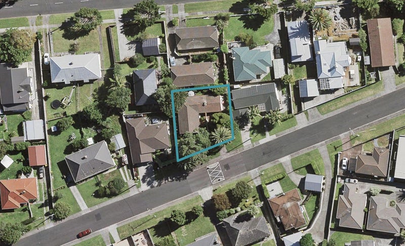 9 Manse Road, Pahurehure, Papakura - Carousel 1
