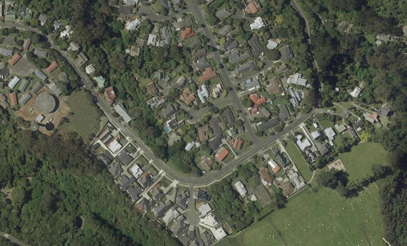 3 Hillgrove Place, Fitzherbert, Palmerston North - Carousel 1