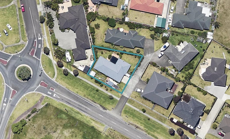 7 Bunyan Road, Coastlands, Whakatane - Carousel 1