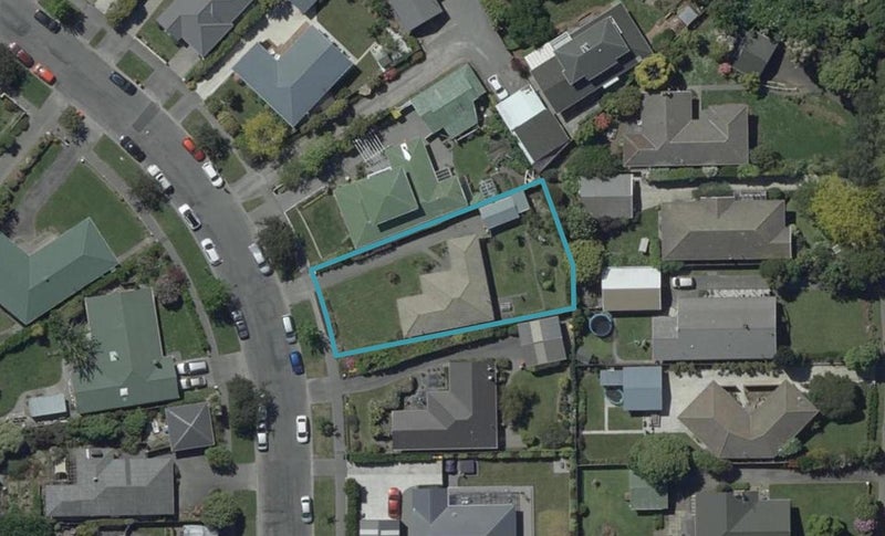 18 Remuera Avenue, Cashmere, Christchurch - Carousel 1
