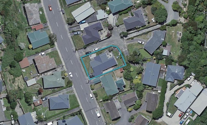 97 Beazley Avenue, Paparangi, Wellington - Carousel 1