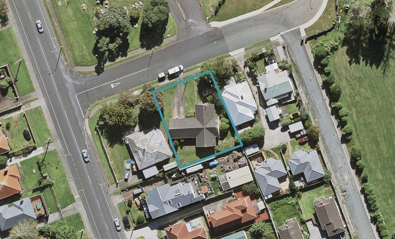 3 Tanners Road, Mangere Bridge, Auckland - Carousel 1