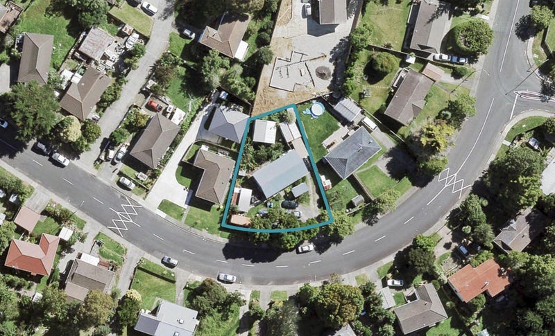 81 Solar Road, Glen Eden, Auckland - Carousel 1