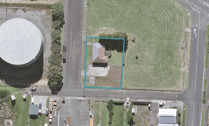11 Rawinia Street, Moturoa, New Plymouth - Carousel 1