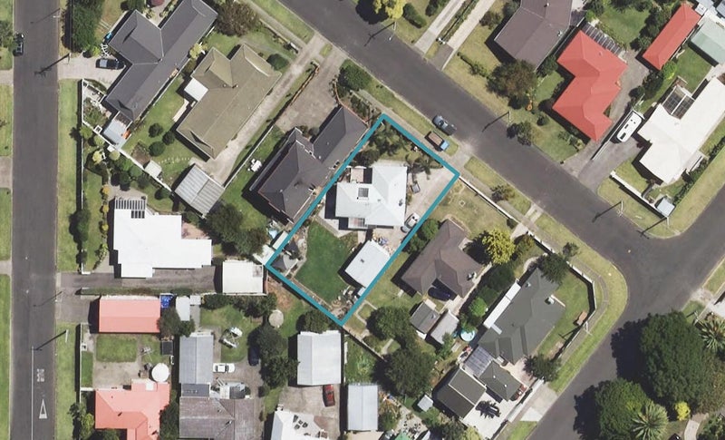 6 Emily Street, Riverdale, Gisborne - Carousel 1