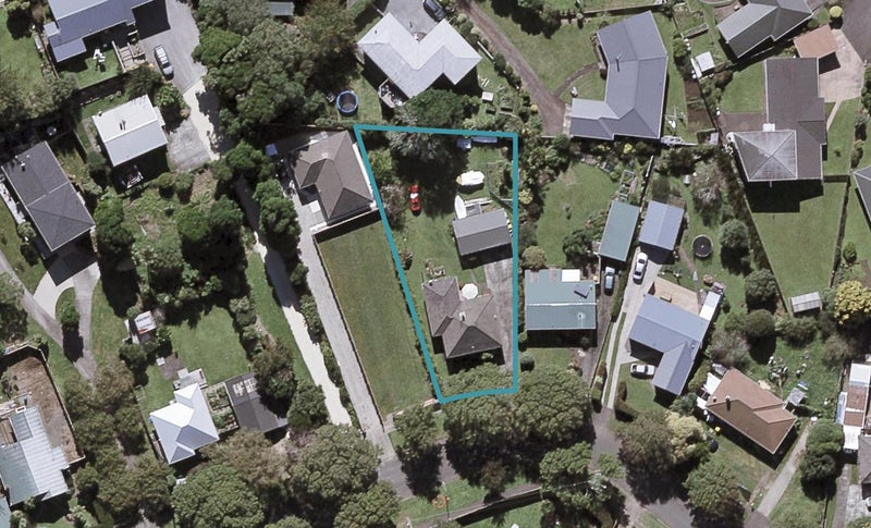 21 Woodleigh Street, Frankleigh Park, New Plymouth - Carousel 1