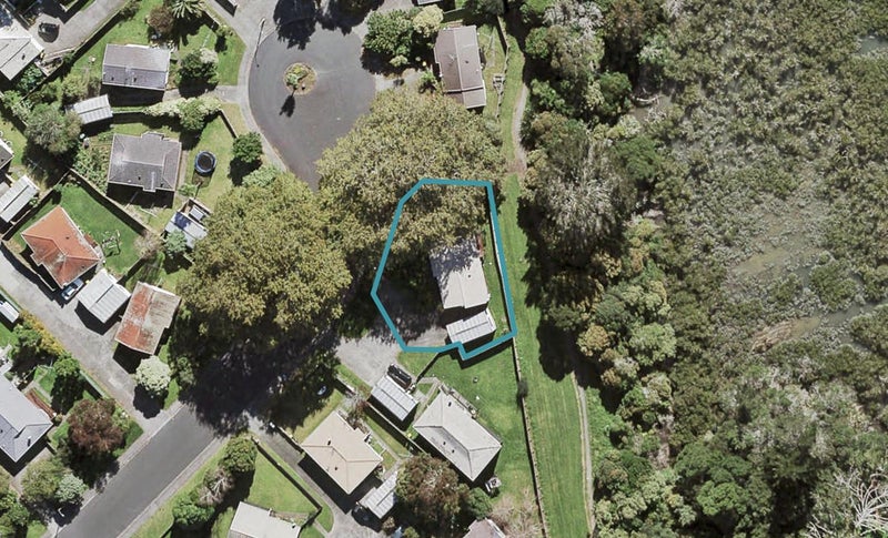 33 Ranch Avenue, Beach Haven, Auckland - Carousel 1