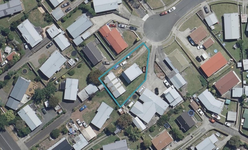 11 Brightwell Place, Nawton, Hamilton - Carousel 1