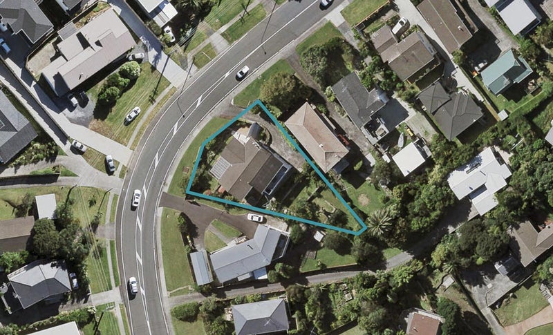 79 Sunset Road, Totara Vale, Auckland - Carousel 1
