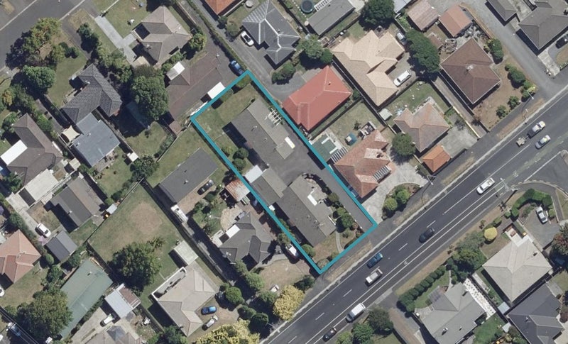 24 Forest Lake Road, Forest Lake, Hamilton - Carousel 1