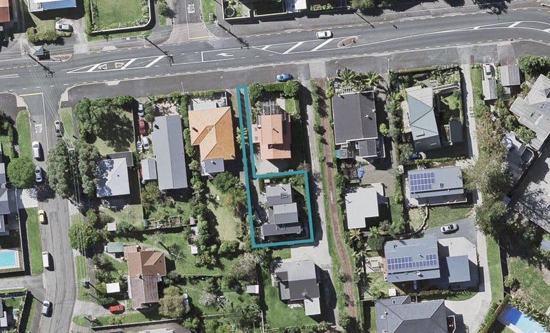 21A Old Lake Road, Narrow Neck, Auckland - Carousel 1