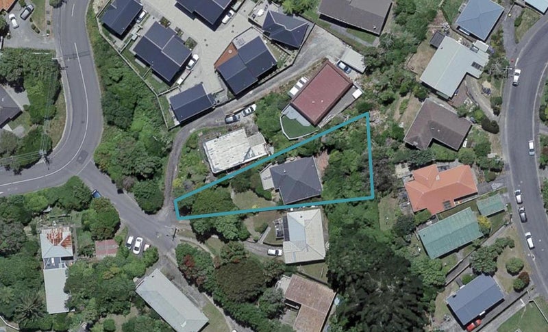 12 Glanmire Road, Newlands, Wellington - Carousel 1