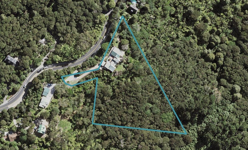 128 Huia Road, Titirangi, Auckland - Carousel 1