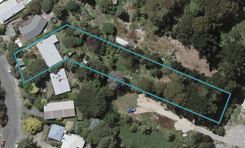 30 Leinster Avenue, Raumati South, Paraparaumu - Carousel 1